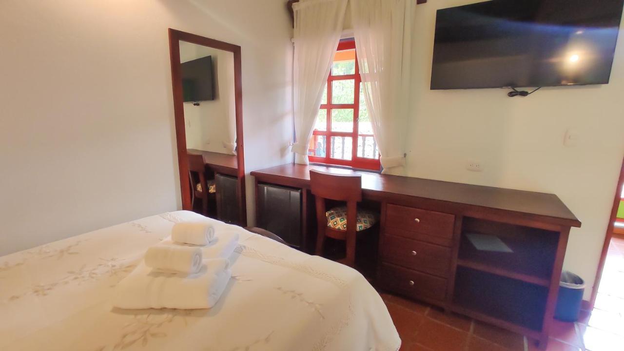 Casona 1865 Hotell Ráquira Eksteriør bilde